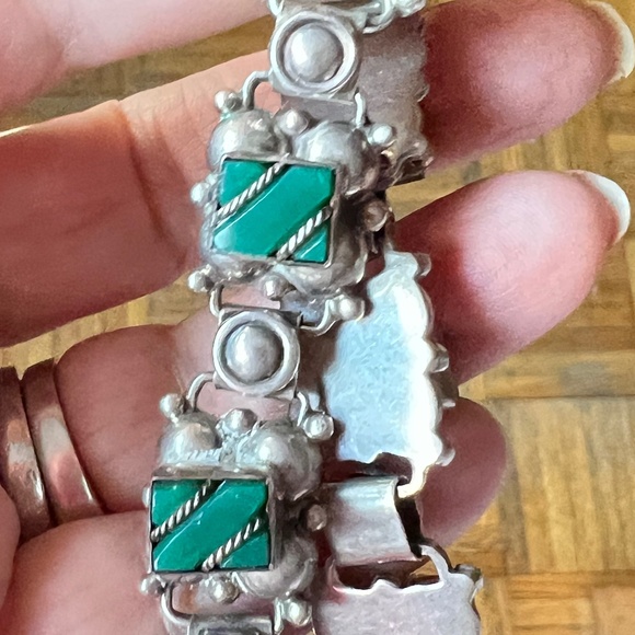 VINTAGE GREEN AGATE GREEN ONYX 925 STERLING SILVER BRACELET HEAVY 37GRAMS ORNATE
